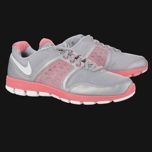 Nike Women's Free XT Motion Fit+